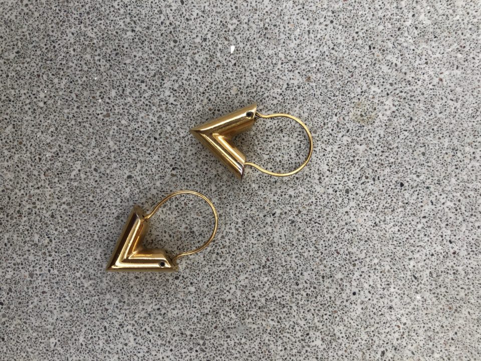 Louis Vuitton Essential V Hoops