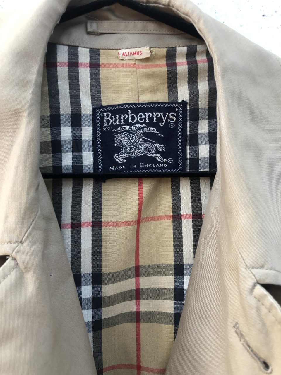 burberry trenchcoat vintage