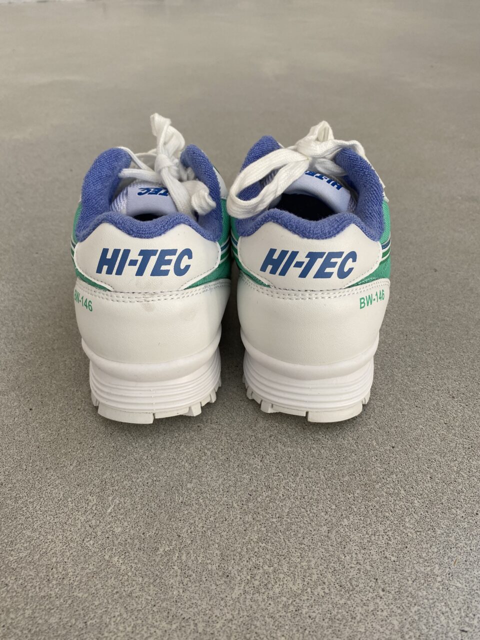 Hi-tec witte sneakers met blauw en groen